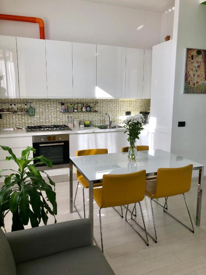 Intero Appartamento Lgbtq+ Zona Loreto ミラノ エクステリア 写真